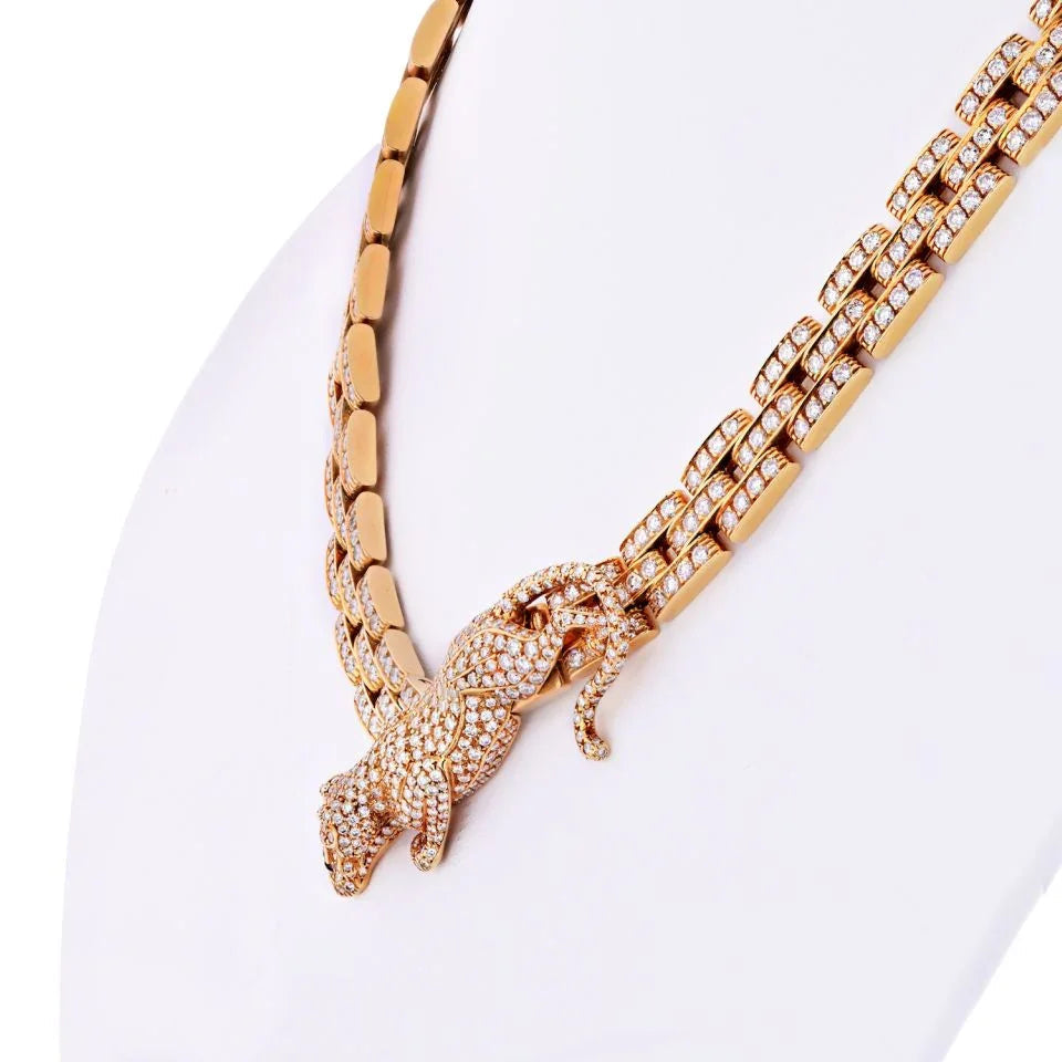 Carthttier Panthere 18K Yellow Gold 20 Carat Diamond, Emerald and Onyx Maillon Necklace