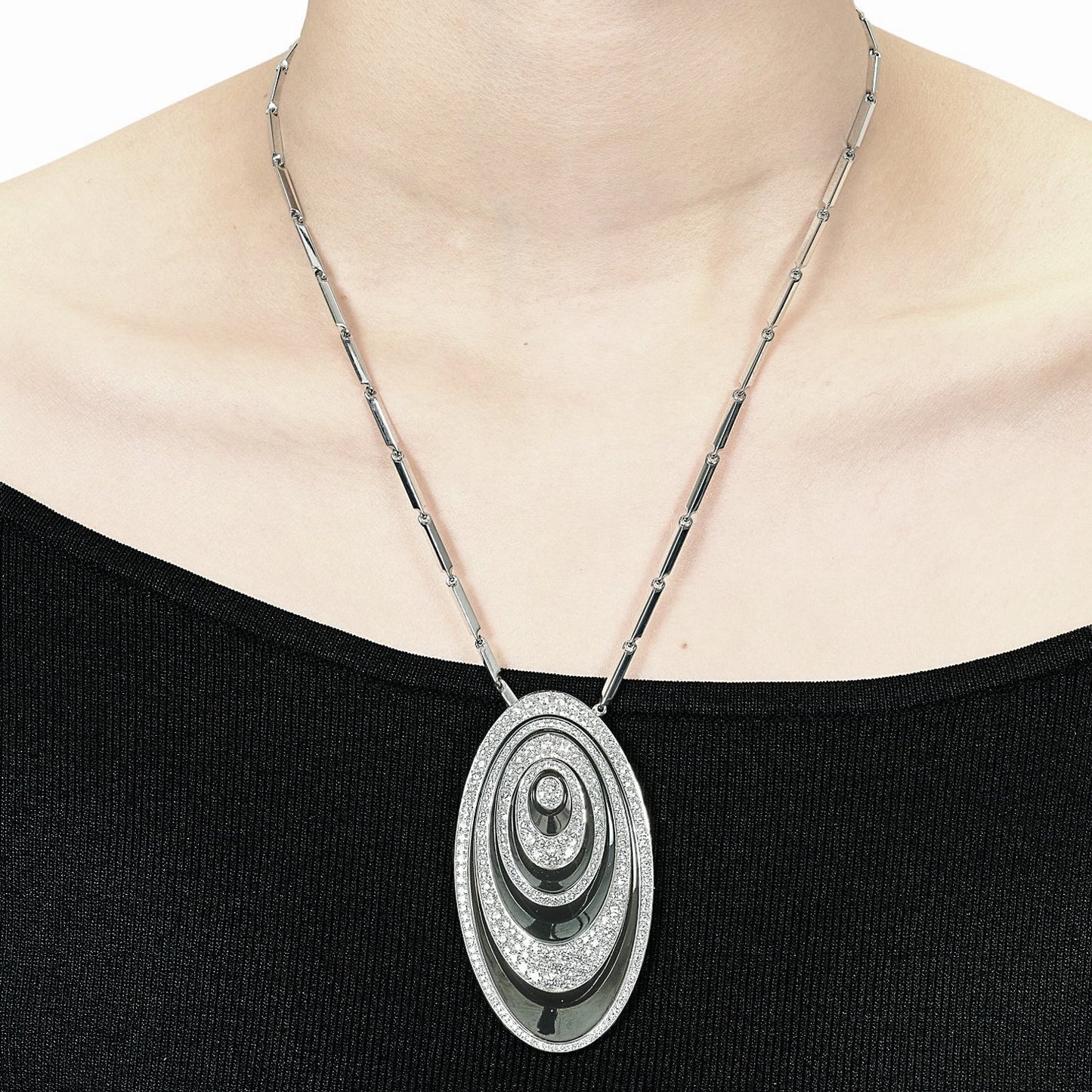 Carthttier Hypnose Diamond Enamel 18k White Gold Pendant Necklace