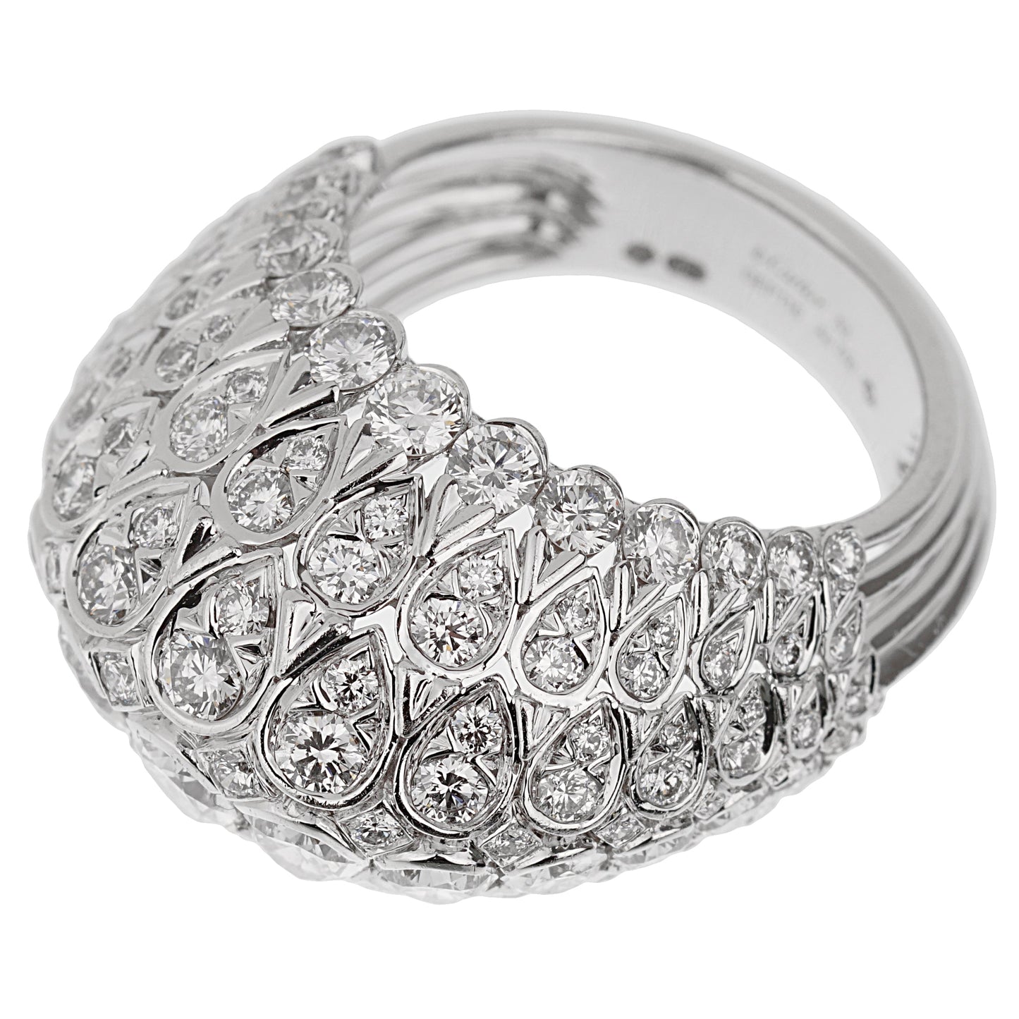 Carthttier Pluie Diamond Bombe 18k White Gold Cocktail Ring