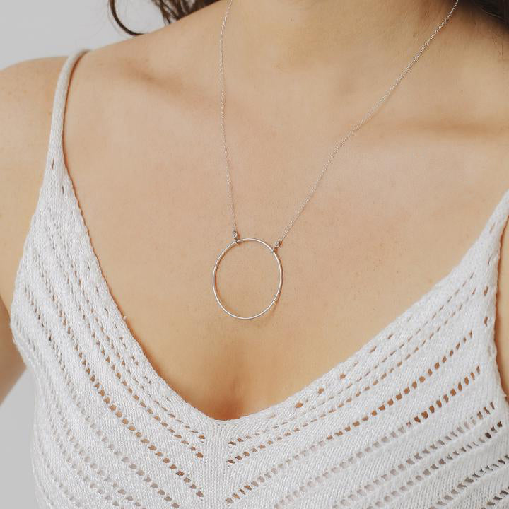 Circle Pendant Necklace for Women Dainty Chain Jewelry