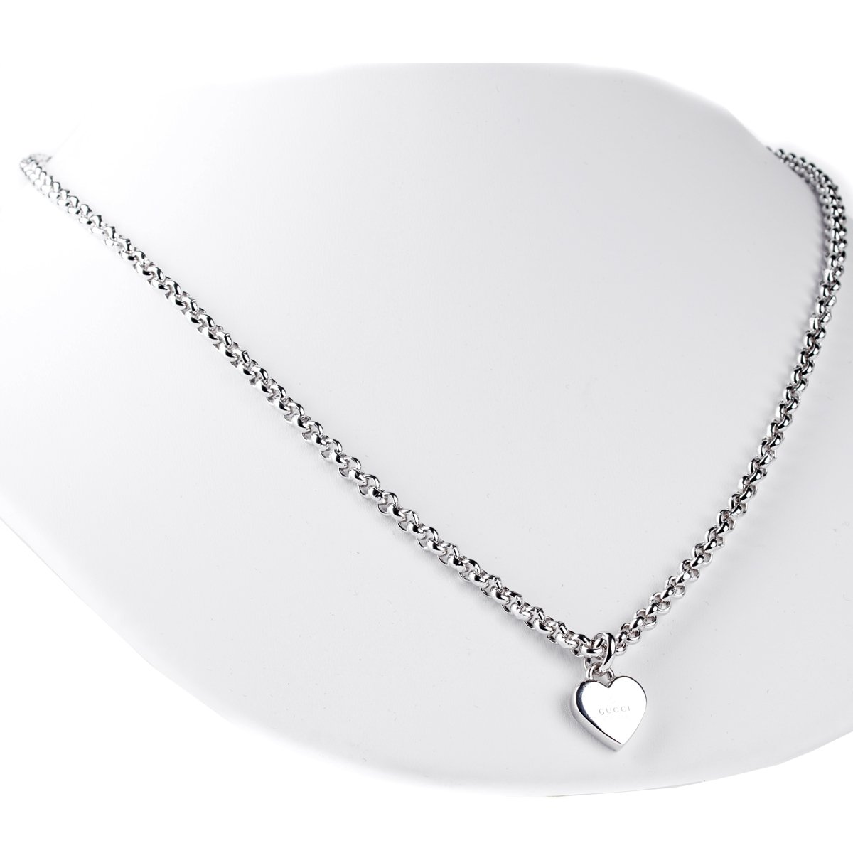 Guthtcci Chain Link Heart Silver Necklace