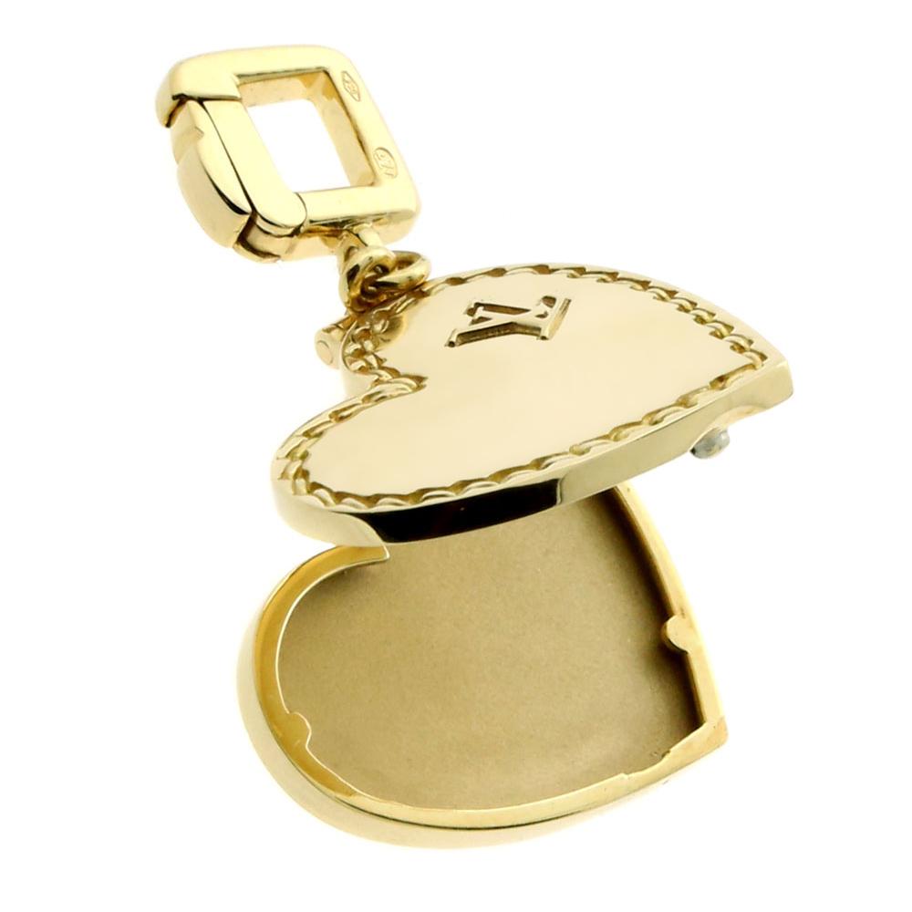 Lothtuis Vuithttton Heart Locket 18k Yellow Gold Charm Pendant