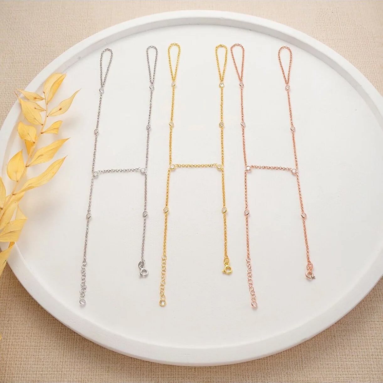 Gold-Plated 2-finger Handchain Zircon Stone Shahmaran