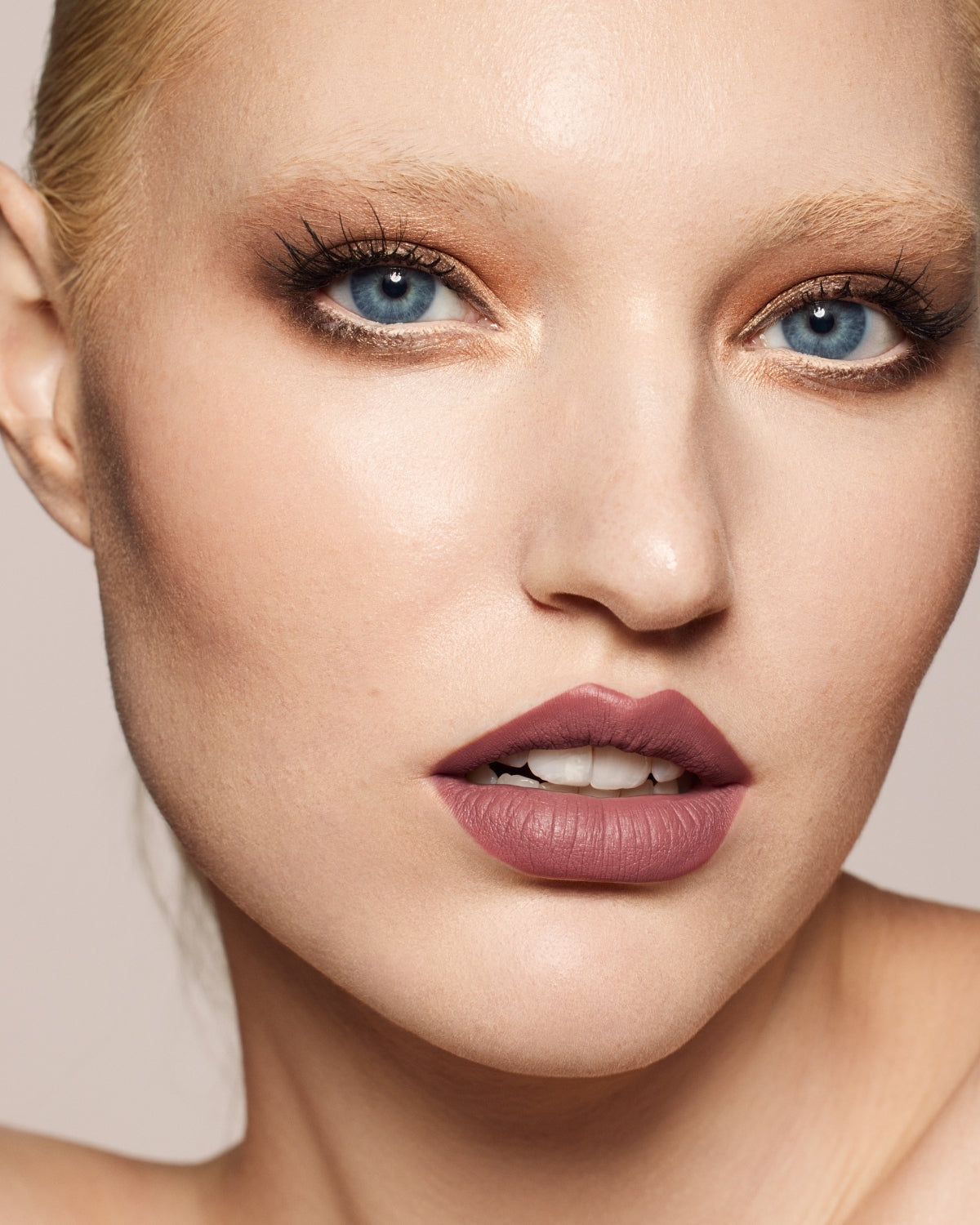 Stunna Lip Paint Longwear Fluid Lip Color ¡ª Uncuffed