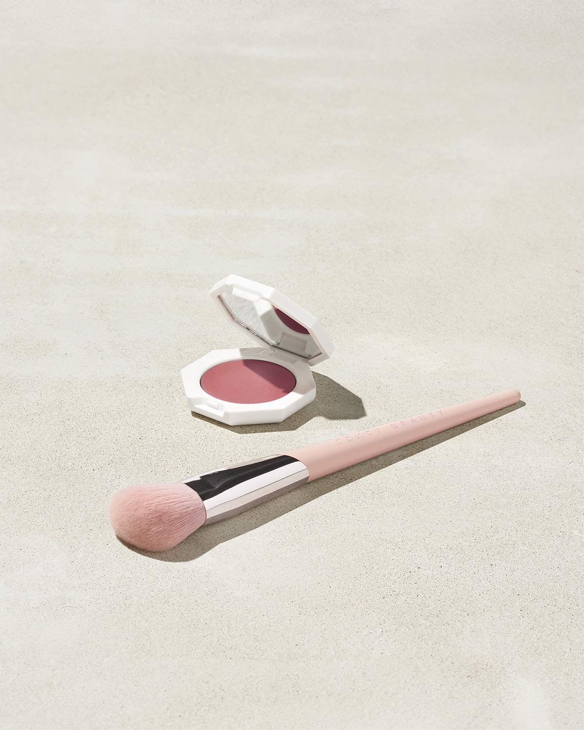 Cheeks Out Freestyle Cream Blush ¡ª Cool Berry