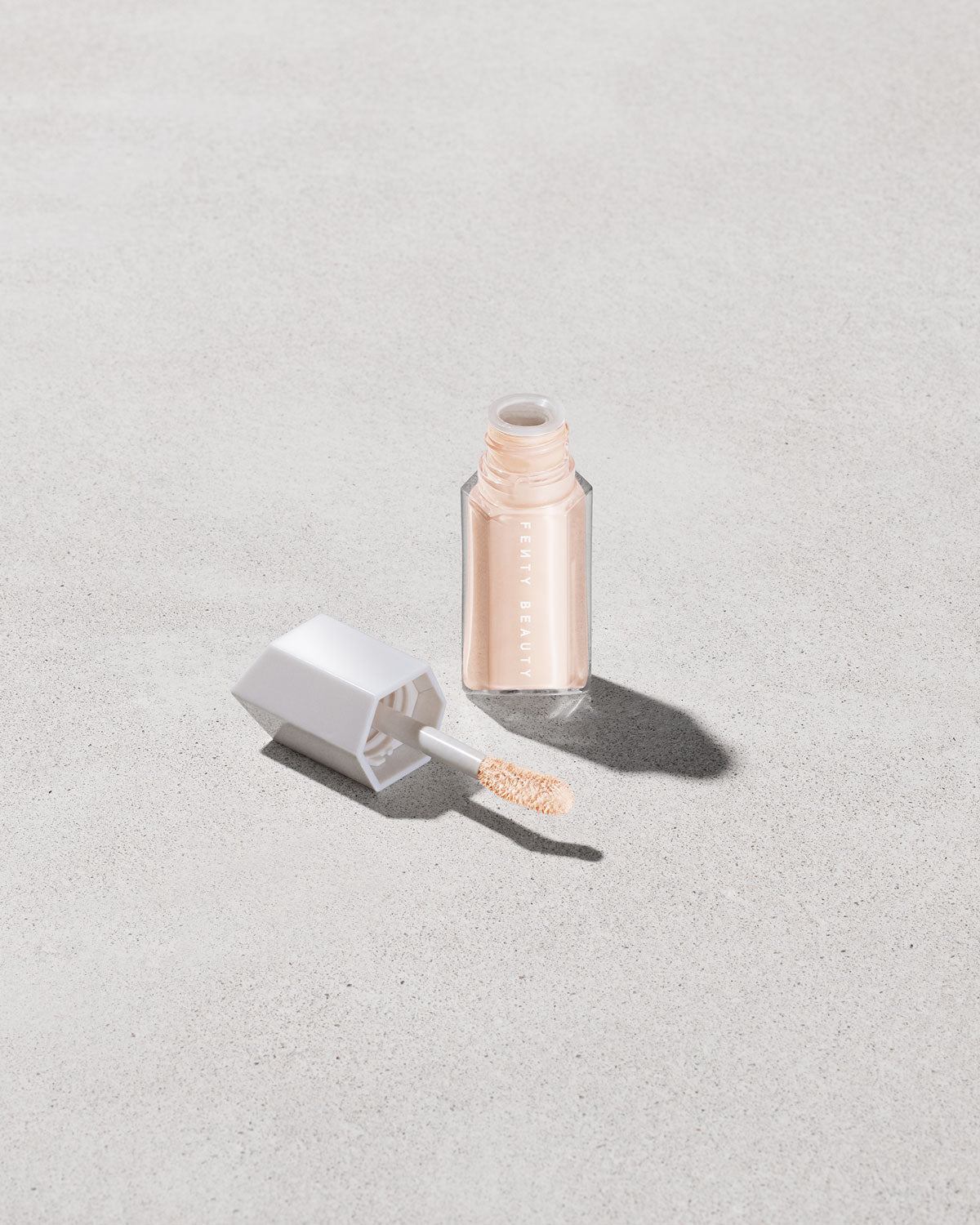 We're Even Hydrating Longwear Concealer ¡ª 100C