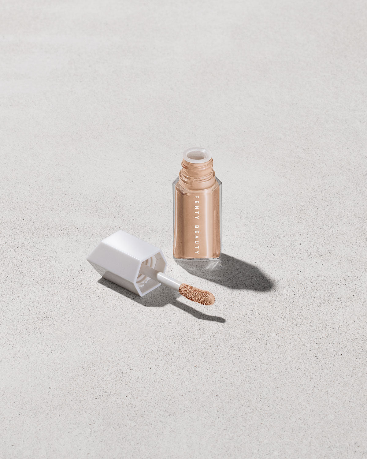 We're Even Hydrating Longwear Concealer ¡ª 280C