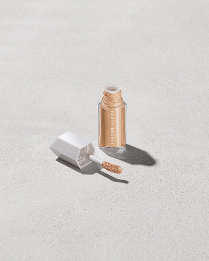 We're Even Hydrating Longwear Concealer ¡ª 290W