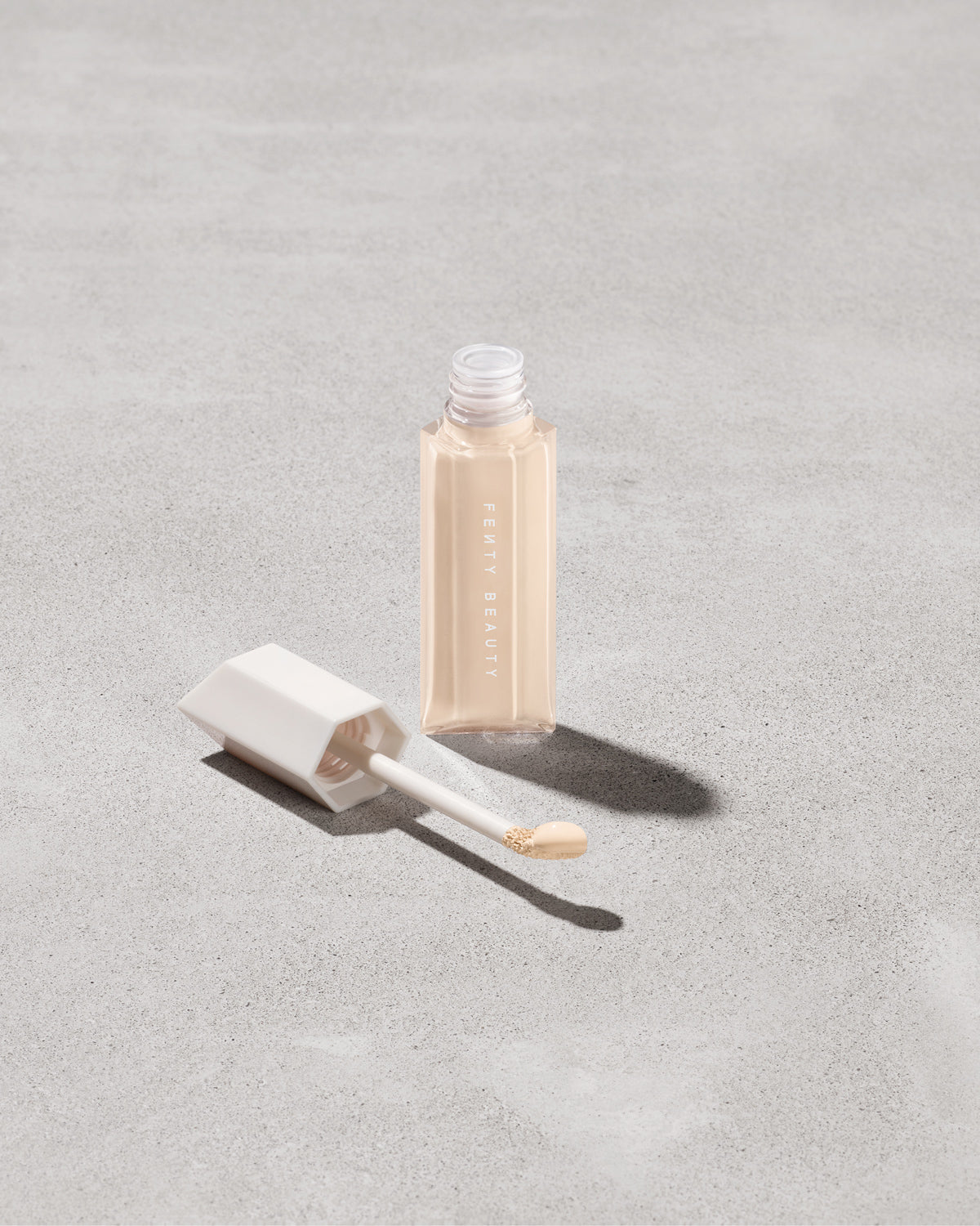 We're Even Hydrating Longwear Concealer ¡ª 120N