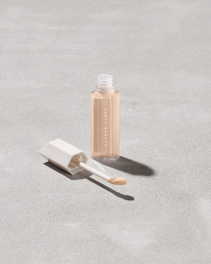 We're Even Hydrating Longwear Concealer ¡ª 160W