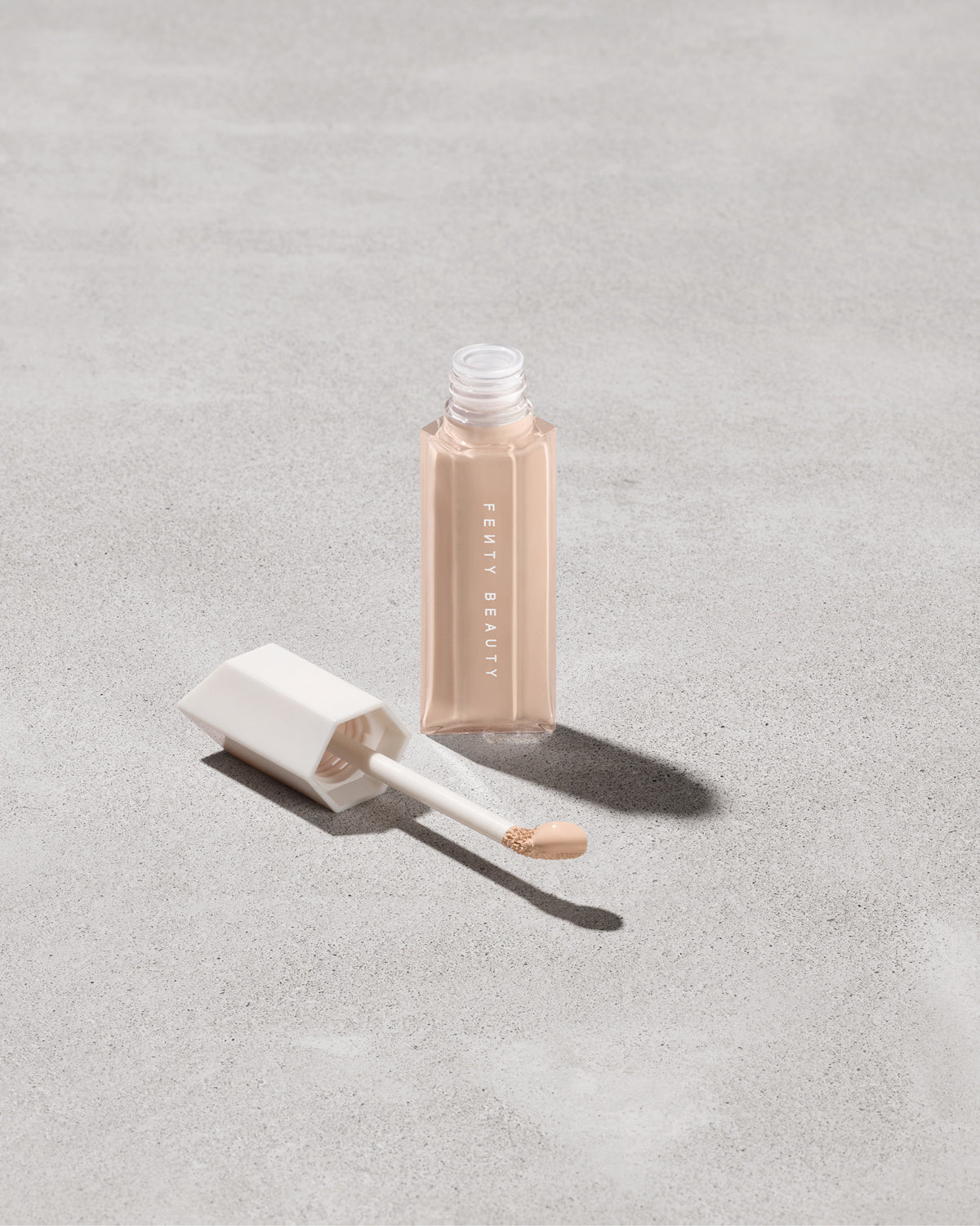 We're Even Hydrating Longwear Concealer ¡ª 170C