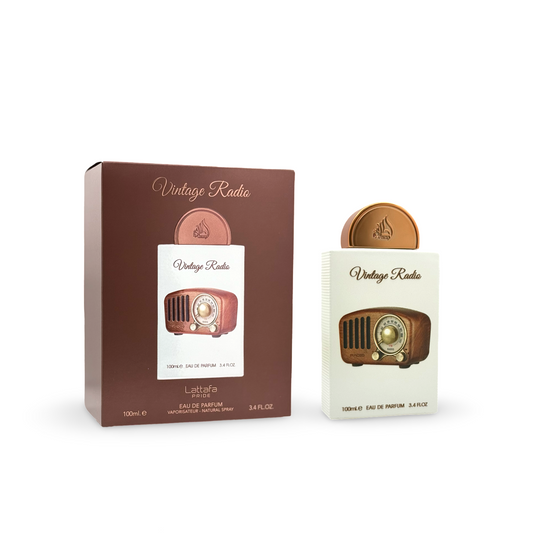 Vintage Radio by lathtttafa Pride