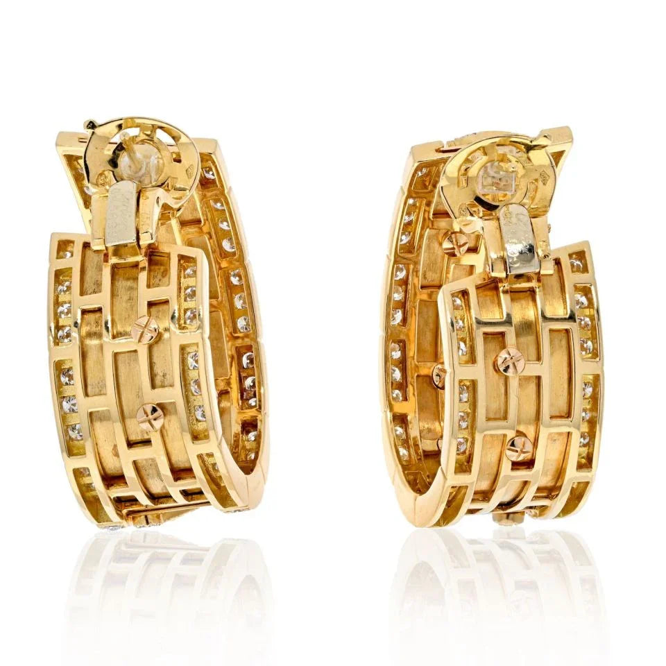 Carthttier 18K Yellow Gold Diamond Walking Panthere Hoop Earrings