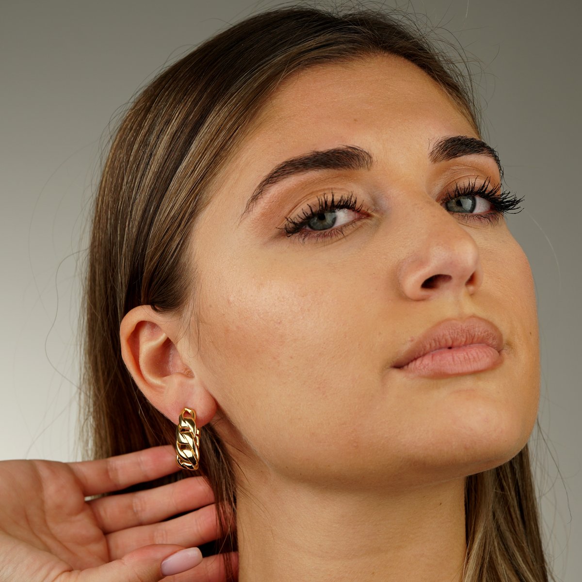 Carthttier Vintage Chain Link 18k Yellow Gold Hoop Earrings