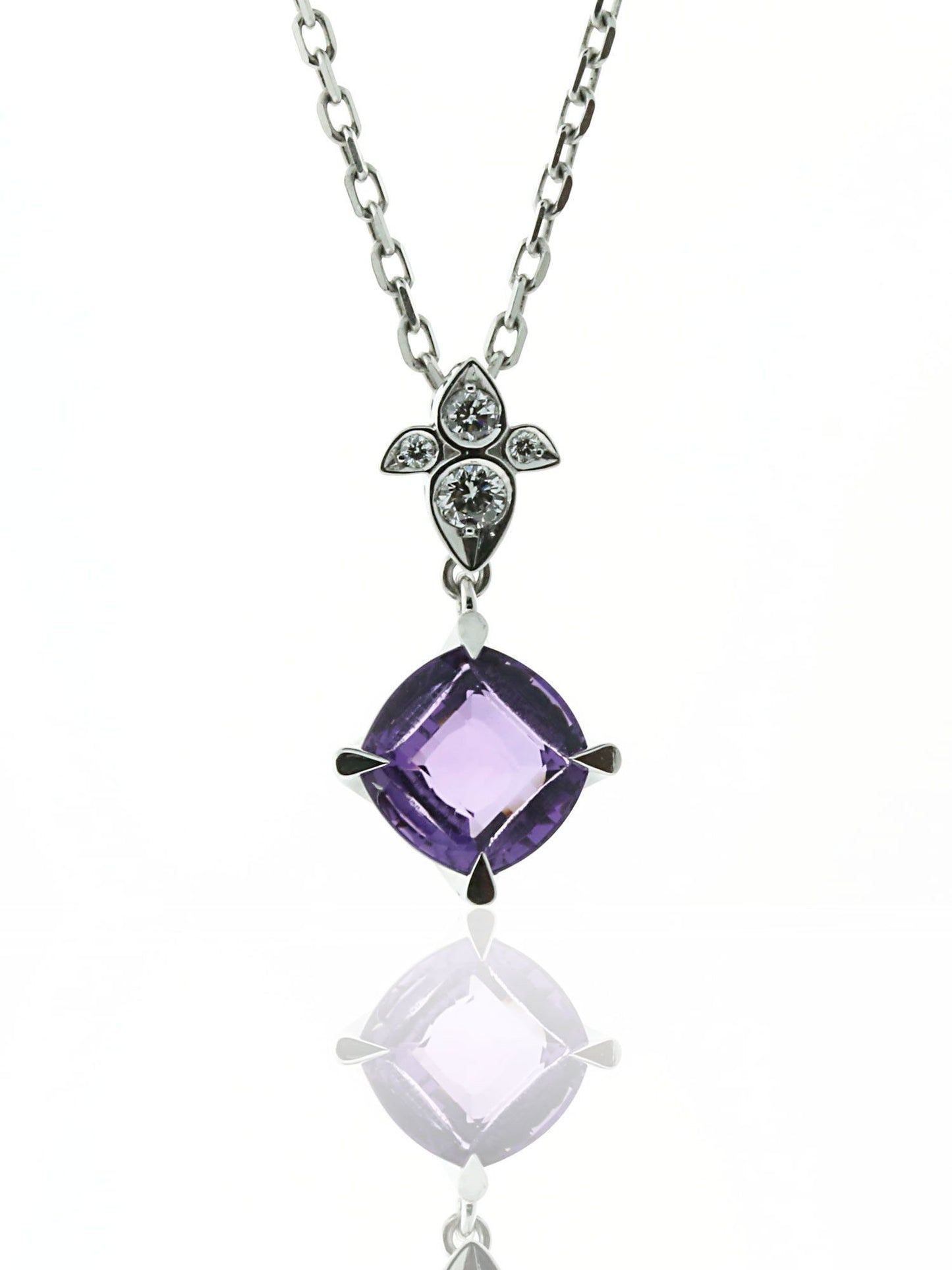 Carthttier Inde Mysterieuse Diamond Amethyst Necklace in 18k White Gold