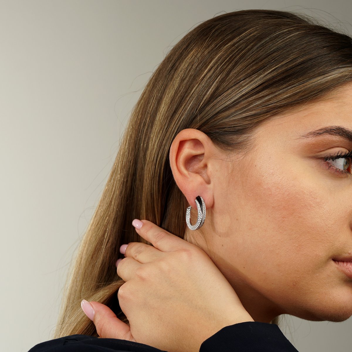 Carthttier Panthere Diamond Onyx Earrings