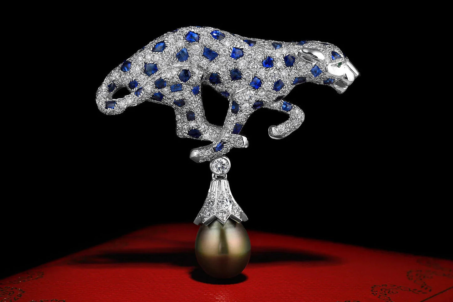 Carthttier Panthere Tahitian Pearl, Sapphire And Diamond Pendant/Clip Brooch