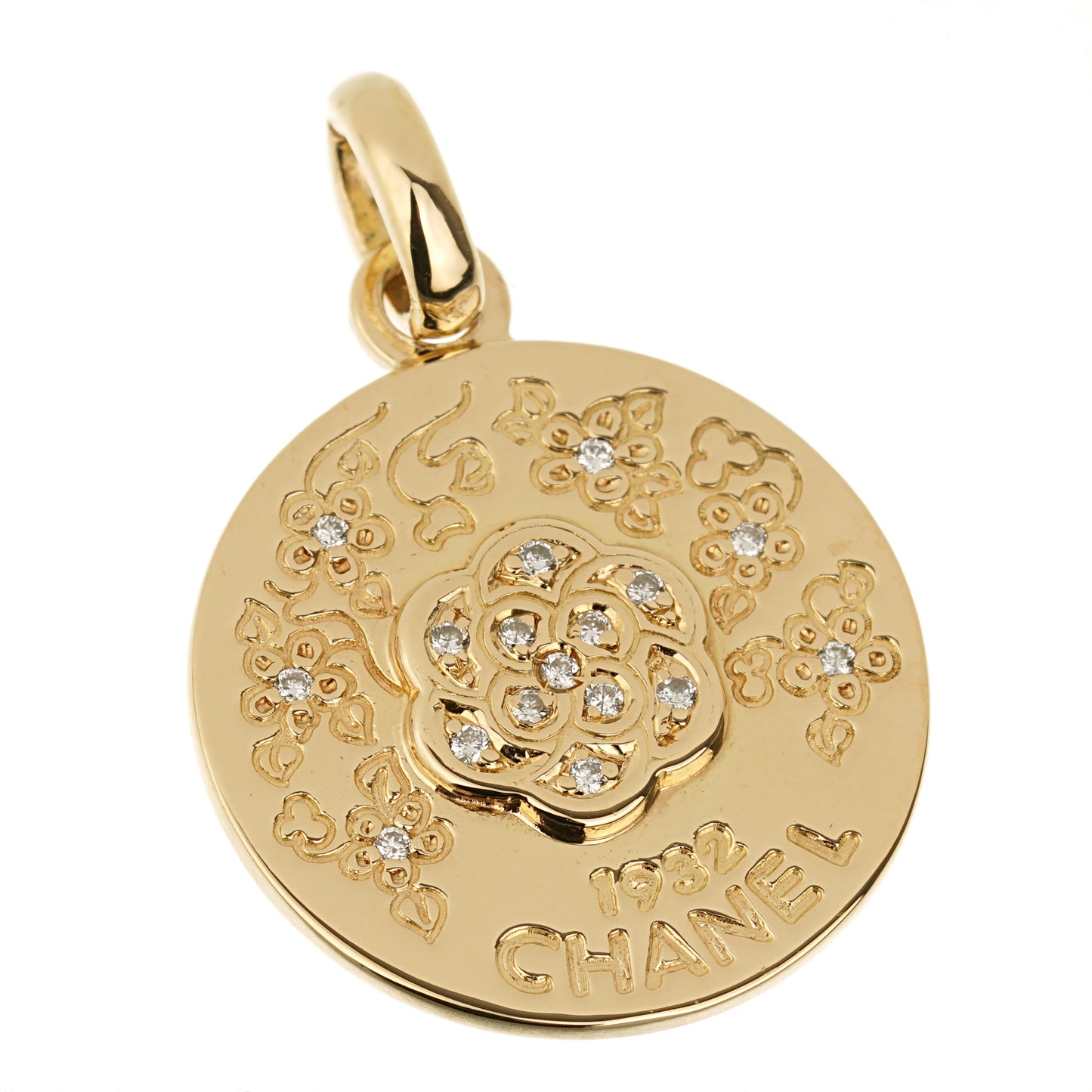 Chathtnel Camellia Diamond Yellow Gold Pendant Necklace