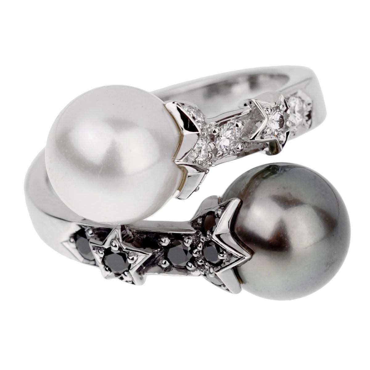 Chathtnel Diamond Pearl Bypass White Gold Ring