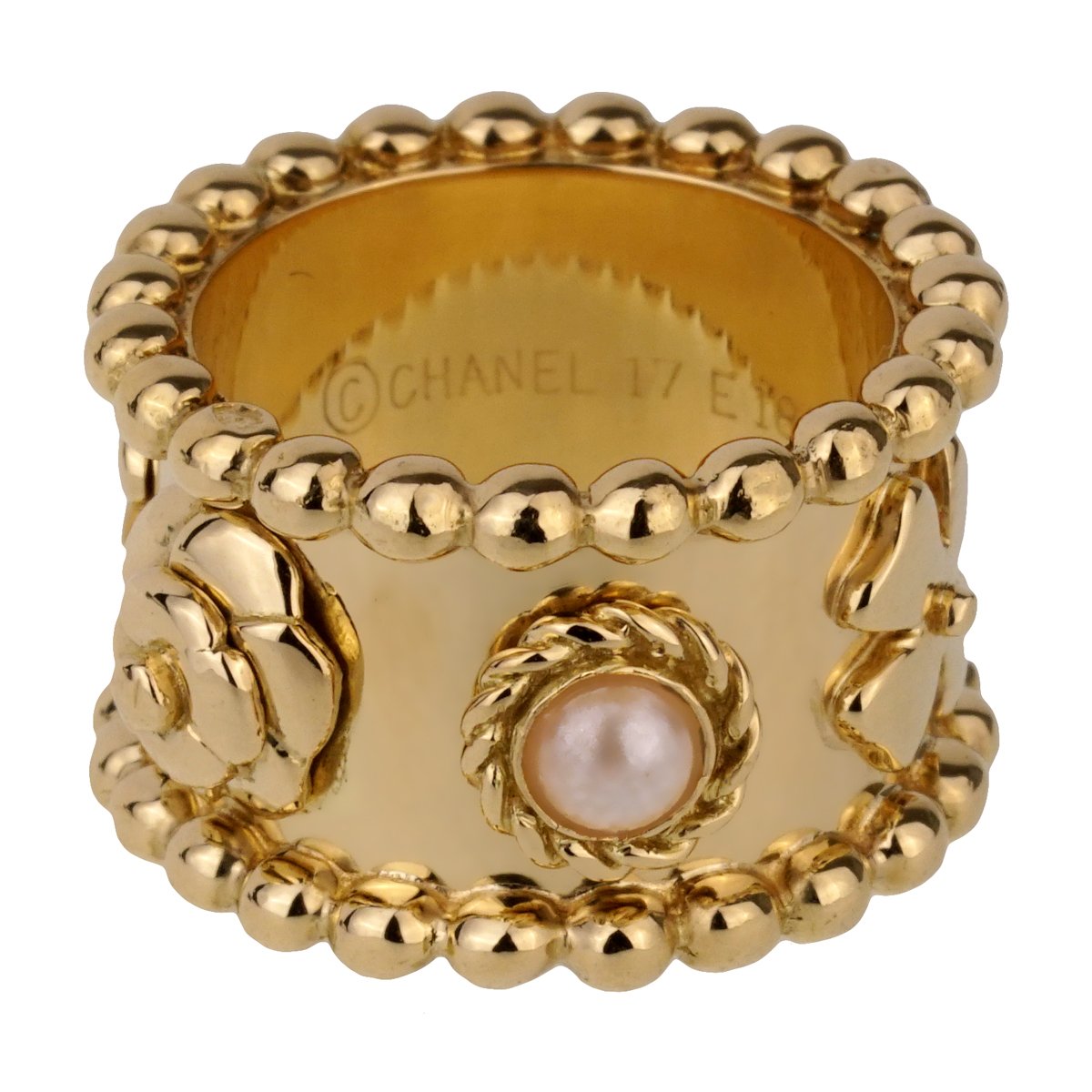 Chathtnel Lucky Pearl Gold Band Ring