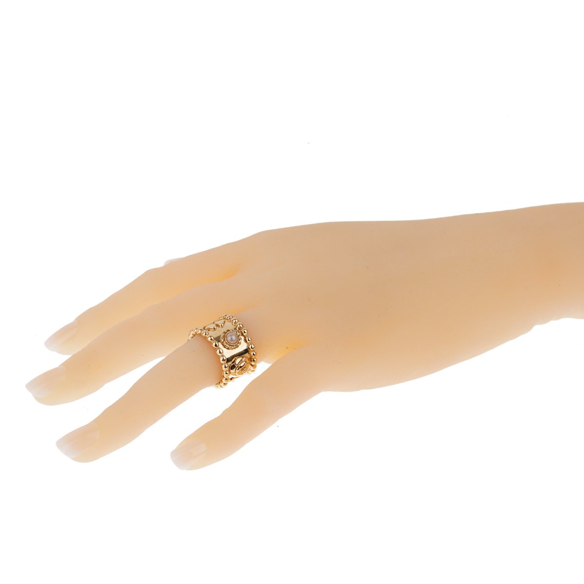 Chathtnel Lucky Pearl Gold Band Ring