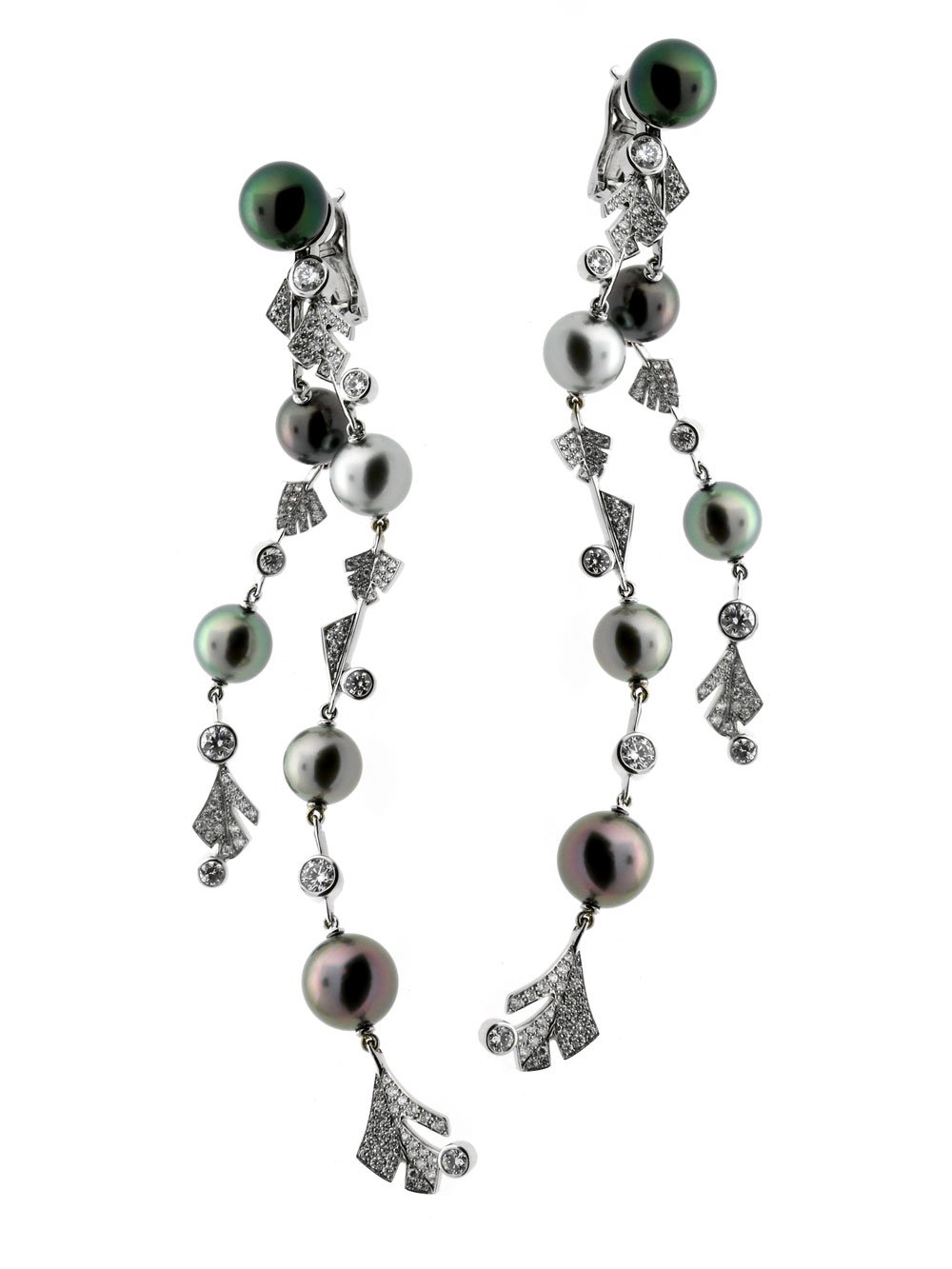 Chathtnel Plumetis Diamond & Pearl White Gold Earrings