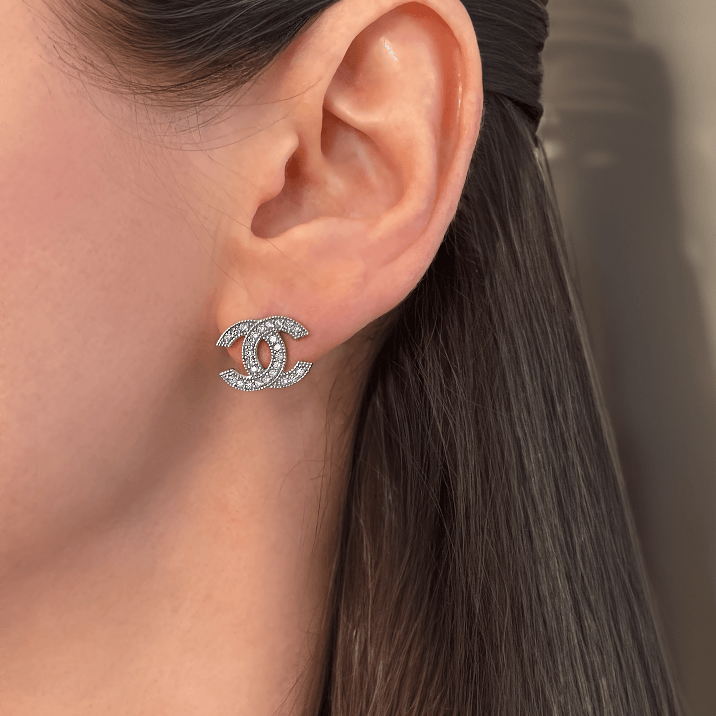 Classic CC Earrings Gold-Plated Silver Crystal Studs