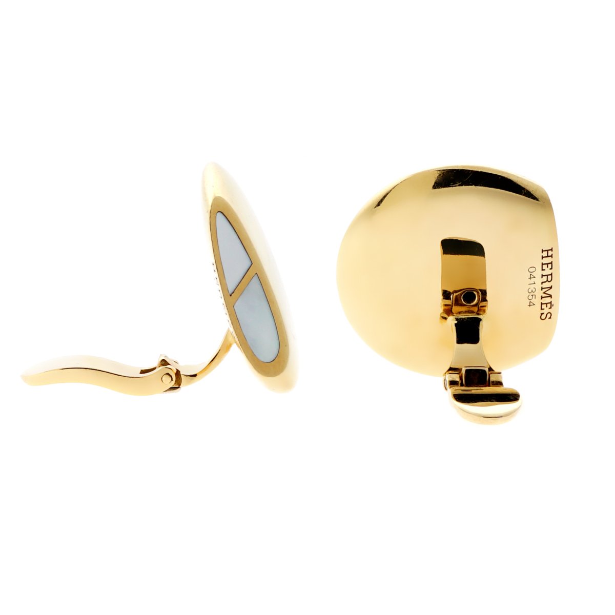 Herthtmes Mother of Pearl 18k Yellow Gold Earrings