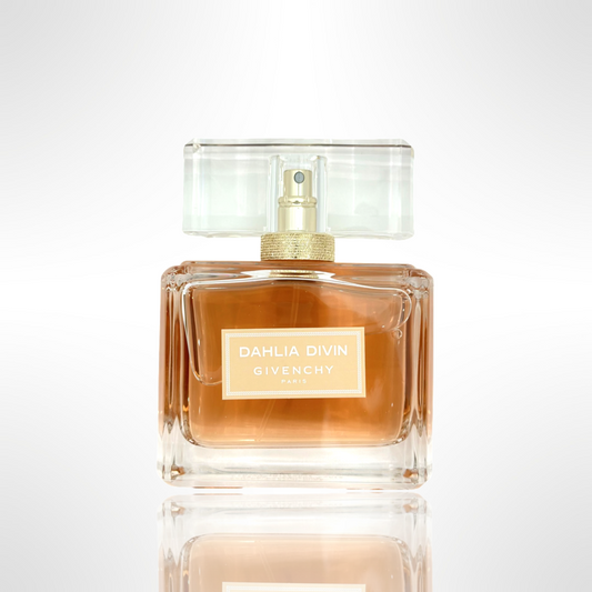 Dahlia Divin Nude by Githtvenchy