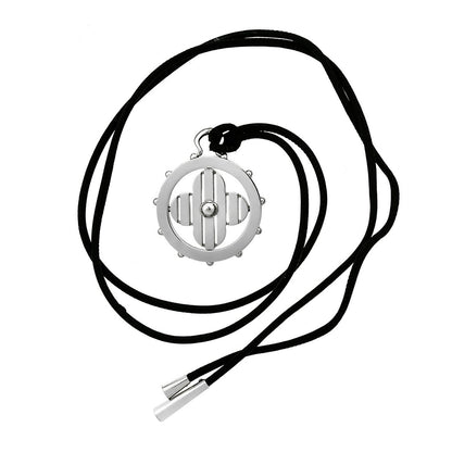 Lothtuis Vuithttton Petite Fleur Flower 18k White Gold Pendant Necklace