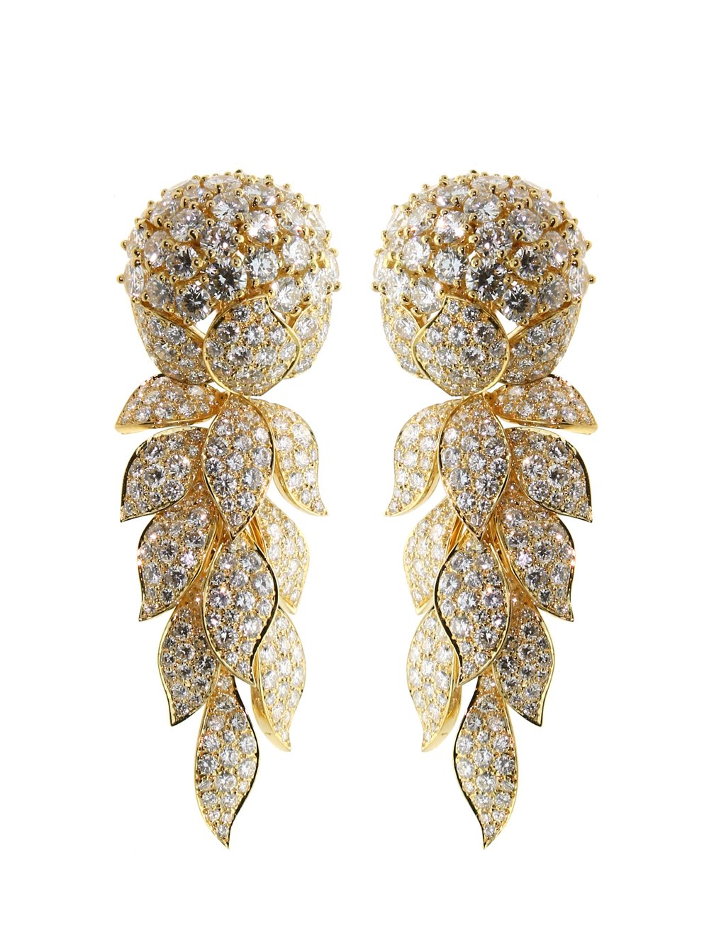 Magnificent Carthttier Diamond Gold Earrings