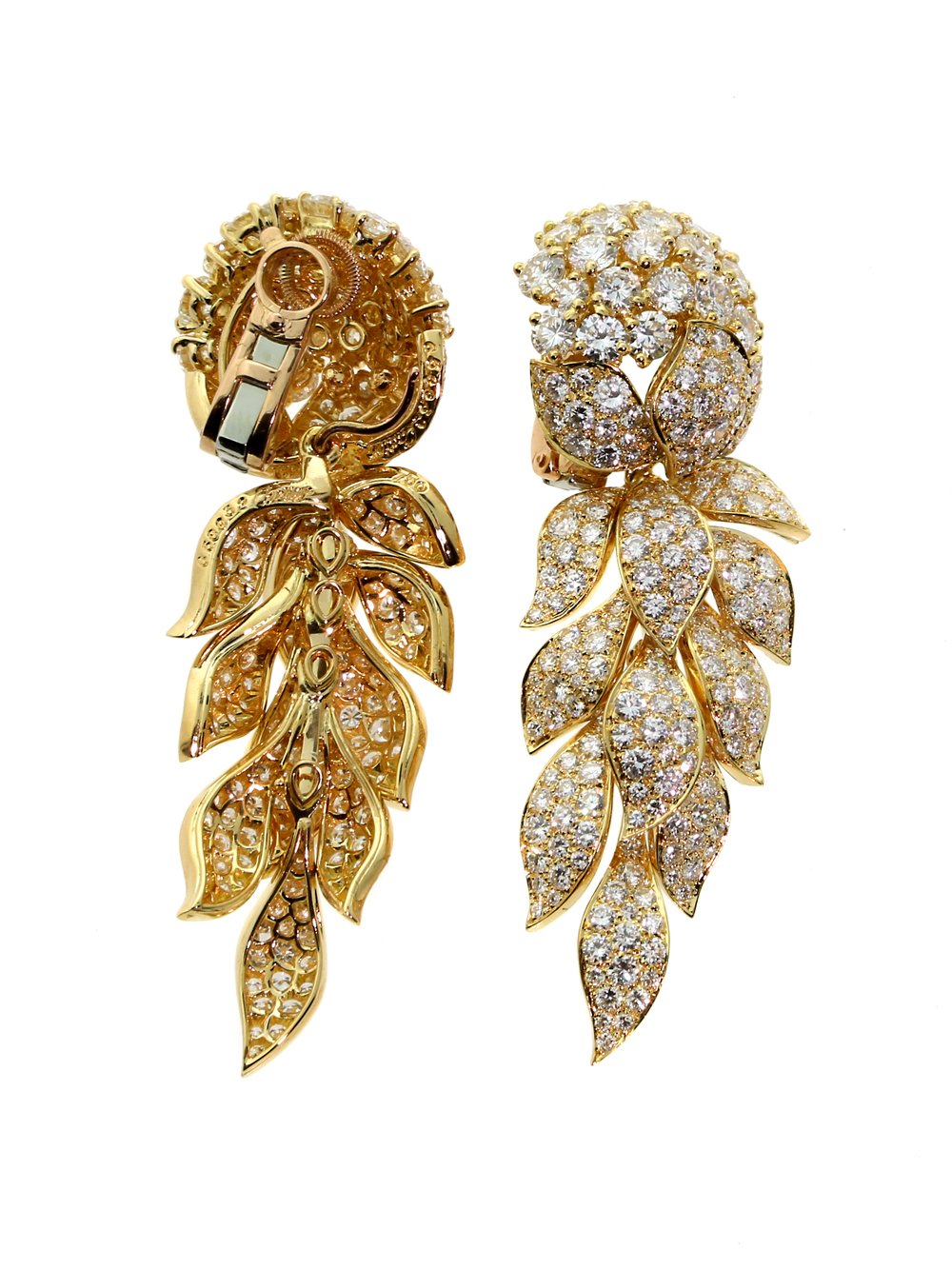 Magnificent Carthttier Diamond Gold Earrings