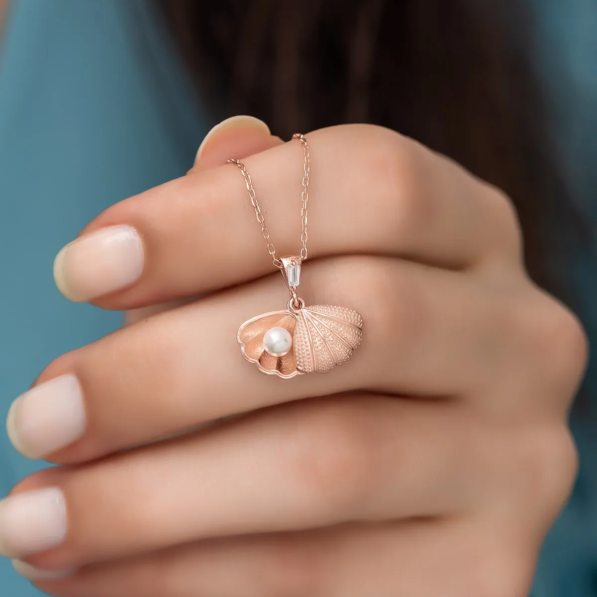 Seashell Locket Necklace with Freshwater Pearl