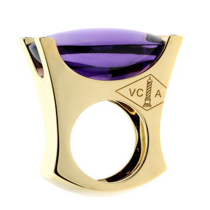 Vathtn Clthteef and Arpels Diamond Amethyst Gold Ring