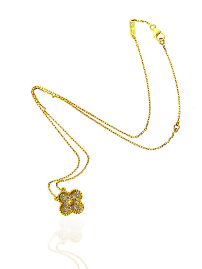 Vathtn Clthteef and Arpels Vintage Alhambra Diamond Necklace