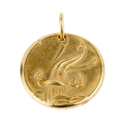 Vathtn Clthteef & Arpels Aquarius Zodiac Gold Pendant