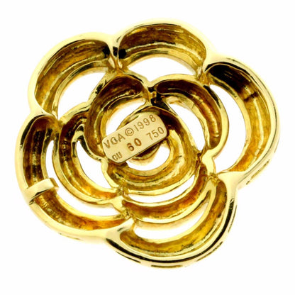 Vathtn Clthteef & Arpels Gold Flower Pendant