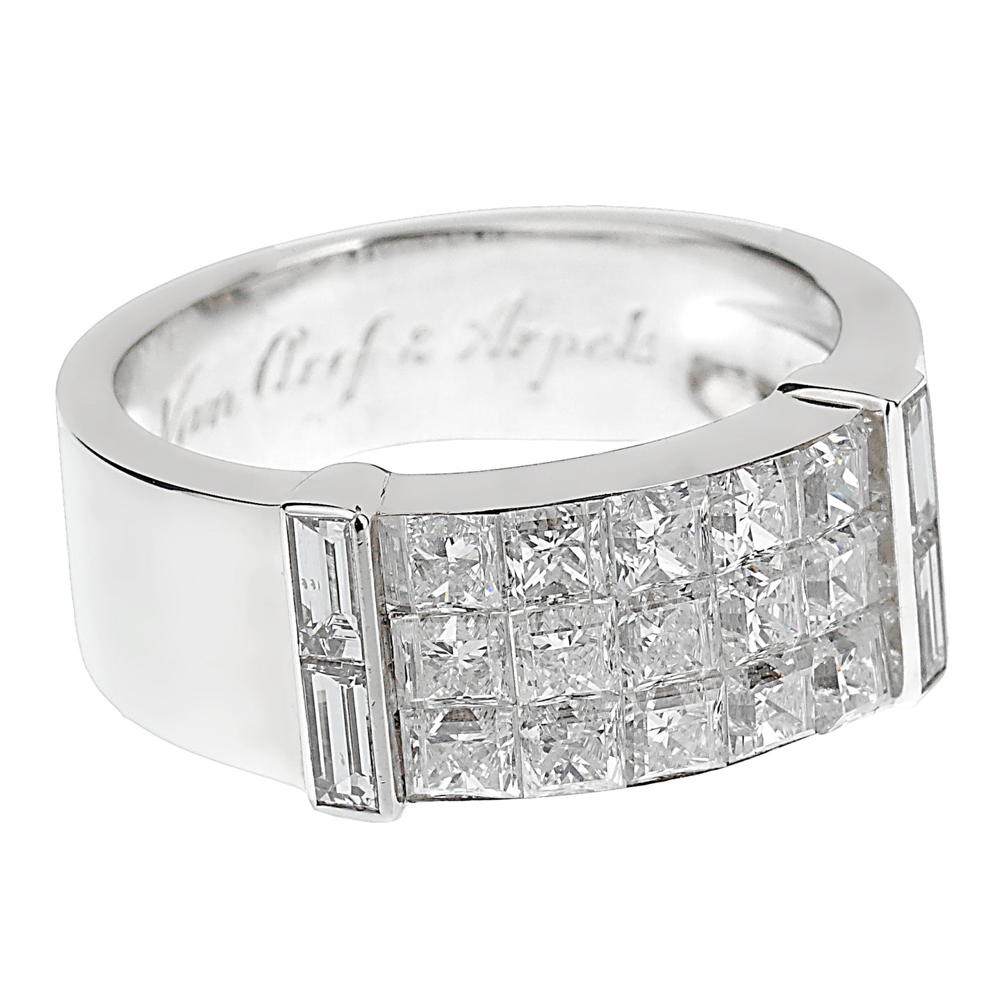 Vathtn Clthteef & Arpels Mystery Set Diamond 18k White Gold Cocktail Ring