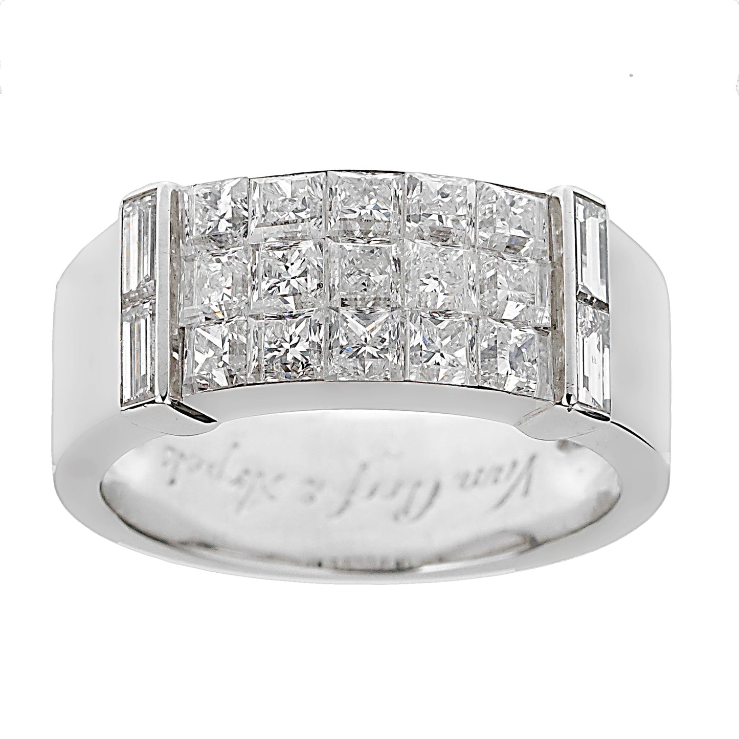 Vathtn Clthteef & Arpels Mystery Set Diamond 18k White Gold Cocktail Ring